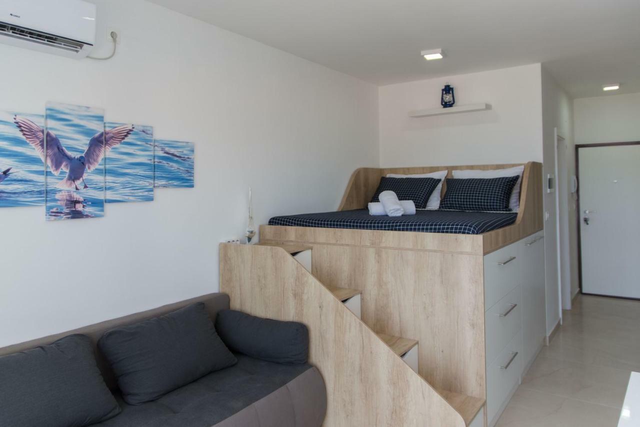 Apartment Quarko Kaštela エクステリア 写真