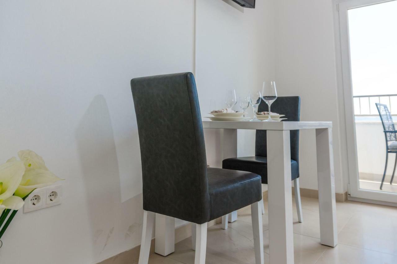 Apartment Quarko Kaštela エクステリア 写真