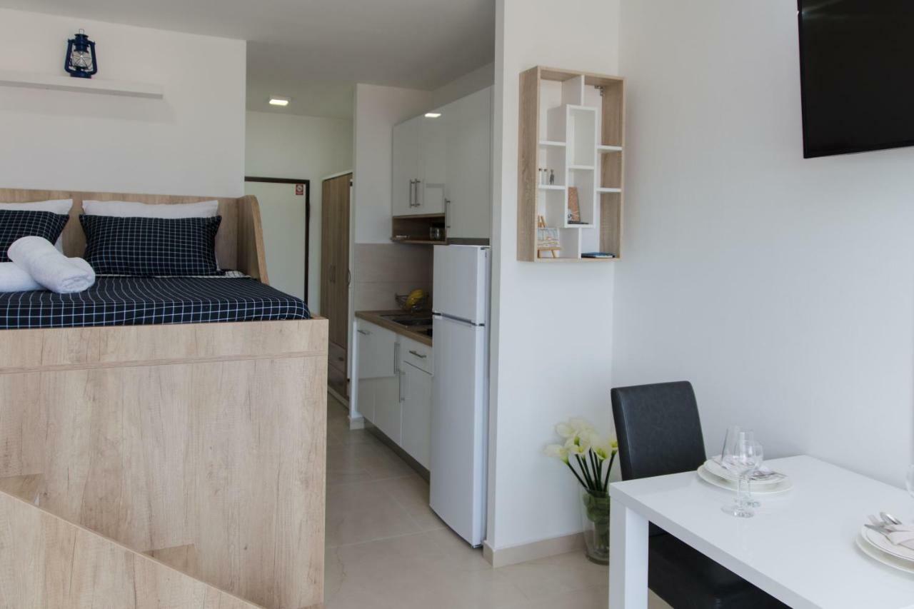 Apartment Quarko Kaštela エクステリア 写真